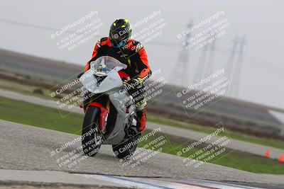 media/Nov-29-2025-TrackDaz (Sat) [[10ae2d9bce]]/B Group/Session 4 (Wheelie Bump)/